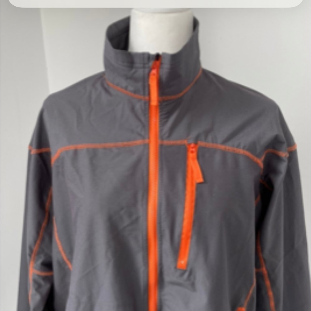 NWT Northwest Territory grey jacket Size Small lightweight wi…